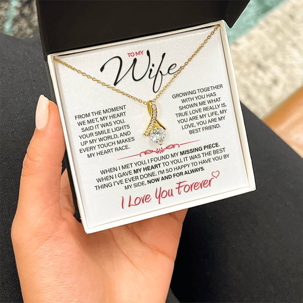 Best Gift for Your Wife: Forever Love Necklace - Remind Her of Your Love