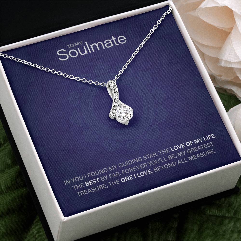 Best Gift for Soulmate: Beautiful Soulmate Love Pedant Necklace to Melt Their Heart [Floral]