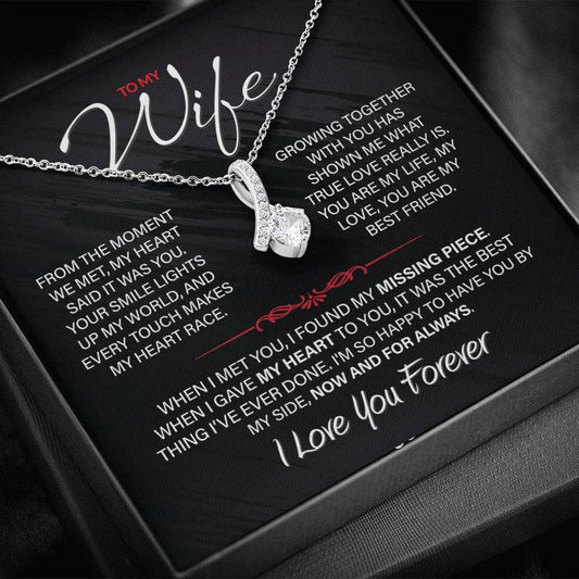 Best Gift for Your Wife: Forever Love Necklace - Remind Her of Your Love