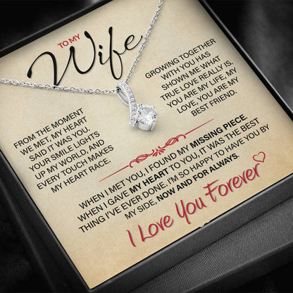 Best Gift for Your Wife: Forever Love Necklace - Remind Her of Your Love