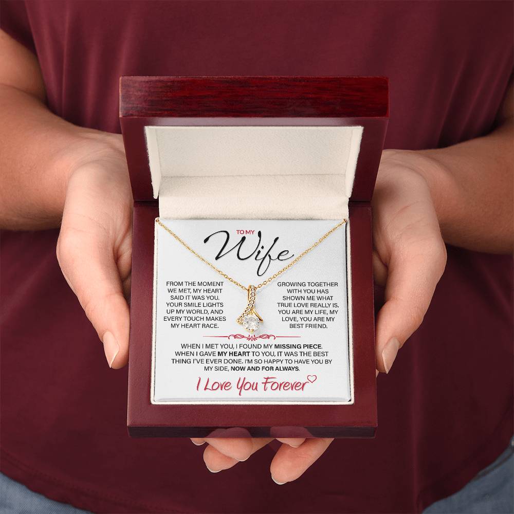 Best Gift for Your Wife: Forever Love Necklace - Remind Her of Your Love