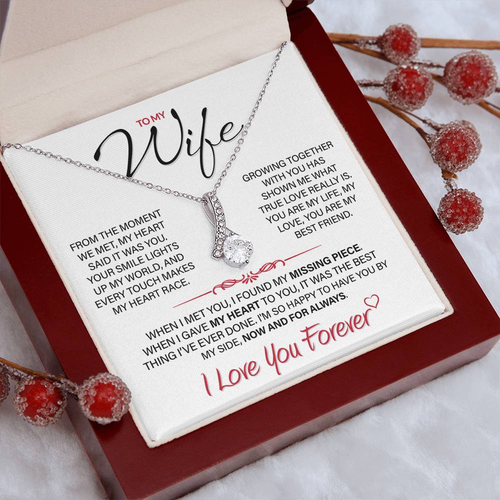 Best Gift for Your Wife: Forever Love Necklace - Remind Her of Your Love